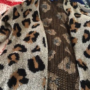 Kohl’s APT 9 Grey Leopard Print Open Cardigan